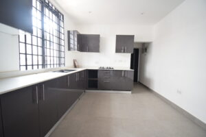3 Bedroom 4.5 Bathroom with staff Quarters – Adenta Dodowa road Ashiye