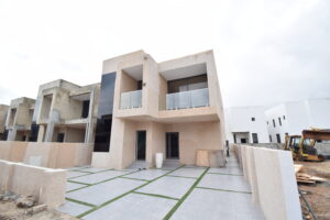 4Bedroom 4Bathroom – Trassaco Accra