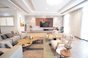 3Bed 4bathroom Plus Staff Quarters – Airport Residential