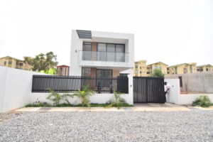 4Bedroom 4.5Bathroom – Adenta Nr SNITT Accra