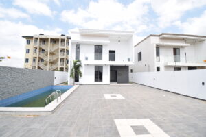 4 Bedroom 4 Bathroom Townhome with Pool – East Legon Hills